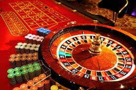Live Blackjack dealer managing cards at bos5000 login studio